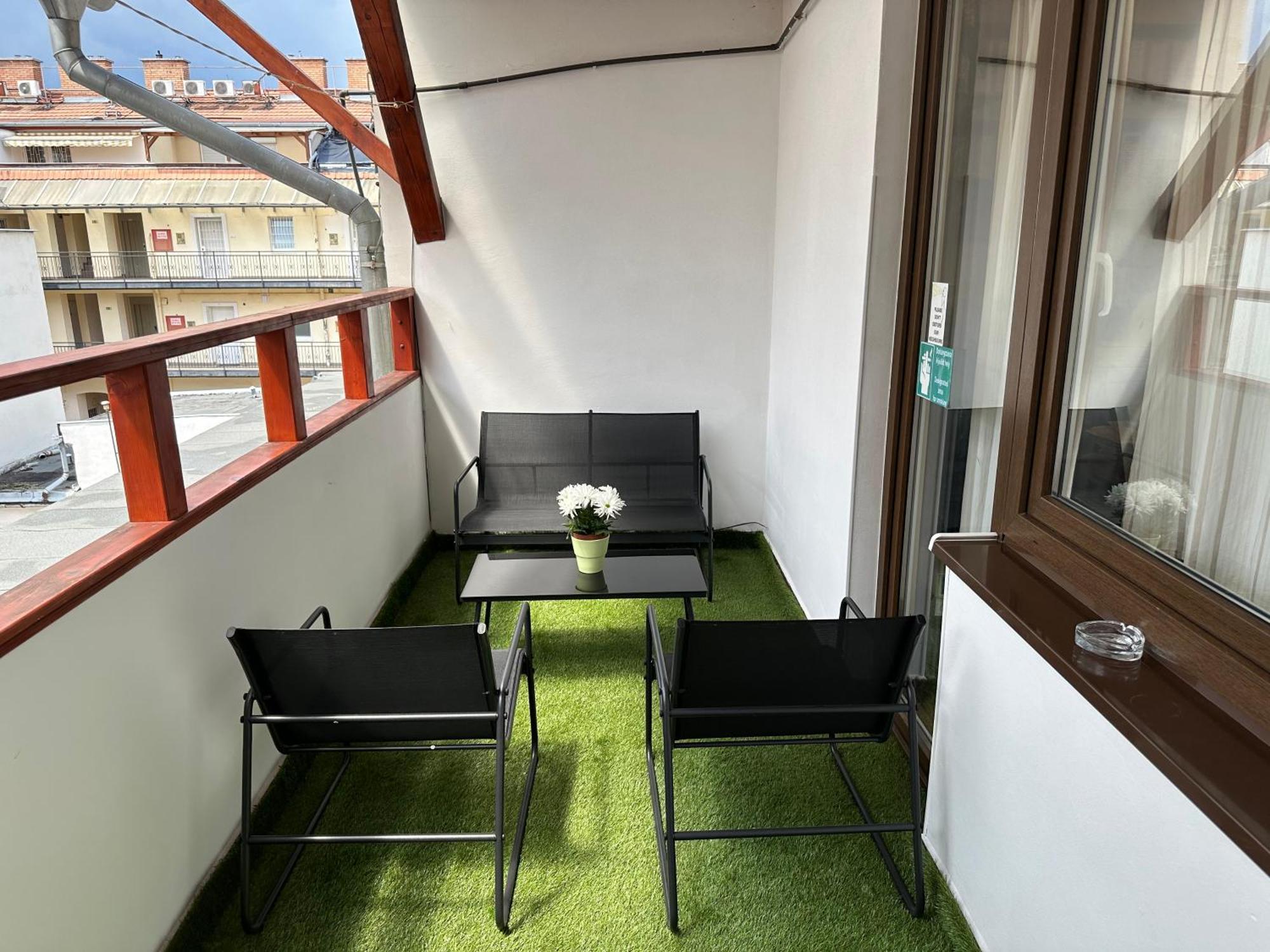 Centroom Apartment Budapest Bagian luar foto
