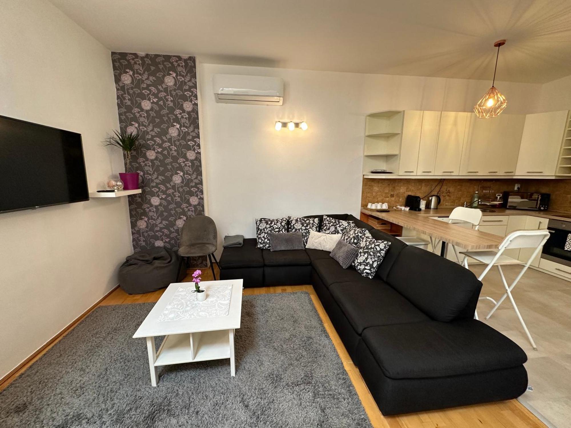 Centroom Apartment Budapest Bagian luar foto